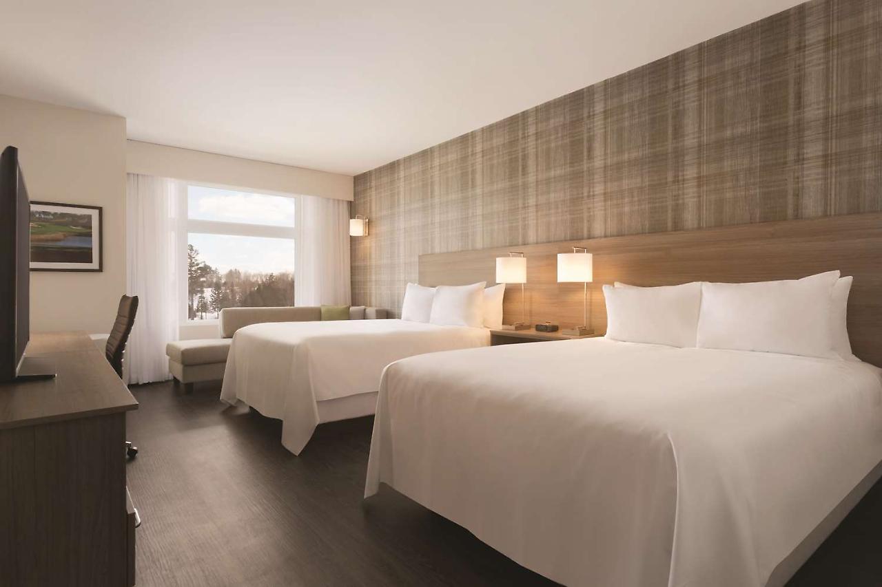 Radisson Kingswood Hotel & Suites, פרדריקטון מראה חיצוני תמונה